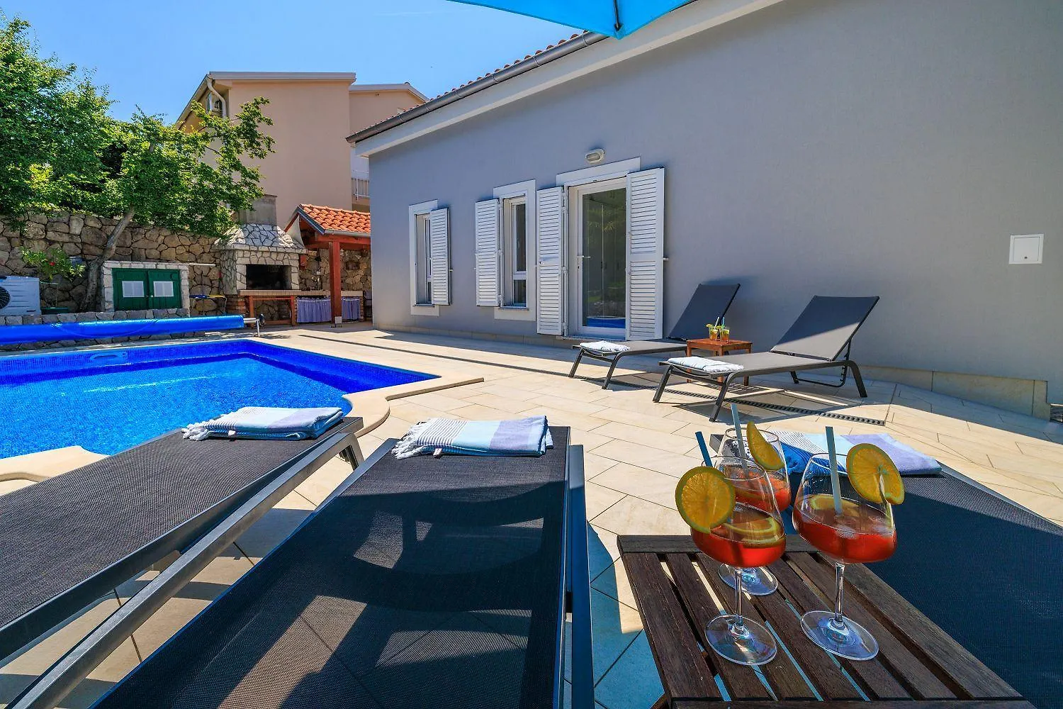Strandnahe Villa Mit Meerblick, 2 Bikes, Beheiztem Privatpool - Nur 300 Meter Zum Strand Dramalj Croatia