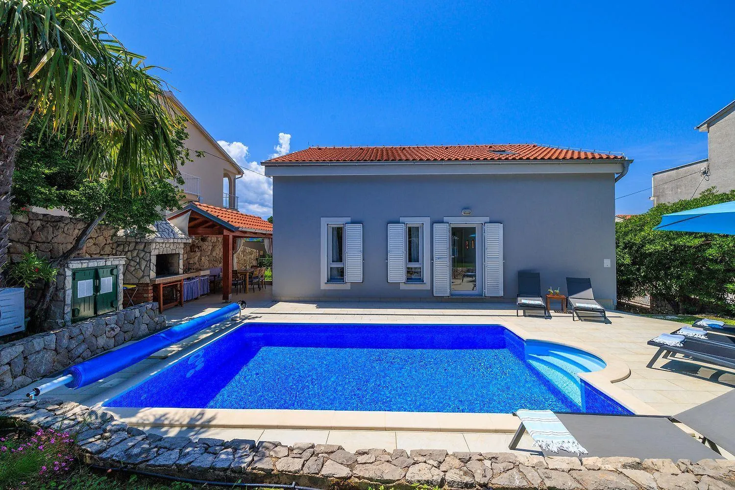 Strandnahe Villa Mit Meerblick, 2 Bikes, Beheiztem Privatpool - Nur 300 Meter Zum Strand Dramalj 0*,