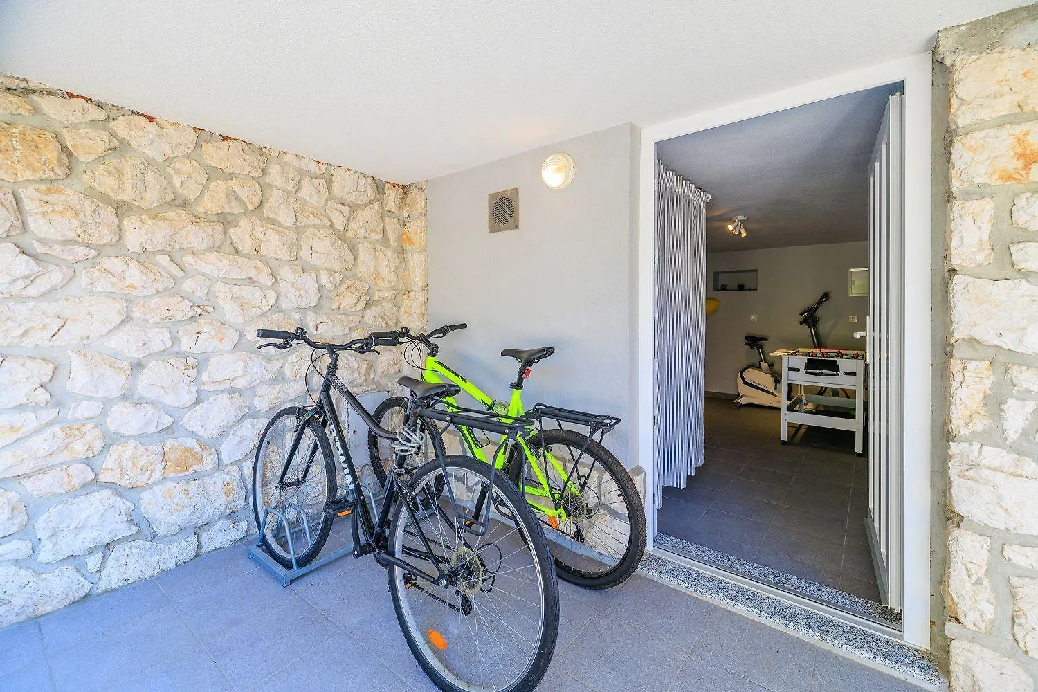 Strandnahe Villa Mit Meerblick, 2 Bikes, Beheiztem Privatpool - Nur 300 Meter Zum Strand Dramalj Holiday home