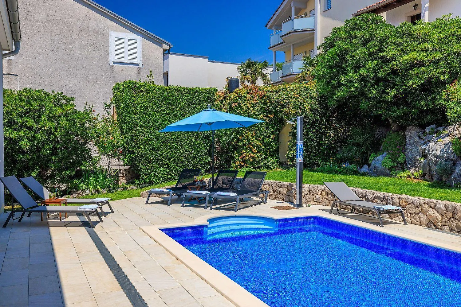 Strandnahe Villa Mit Meerblick, 2 Bikes, Beheiztem Privatpool - Nur 300 Meter Zum Strand Dramalj Holiday home